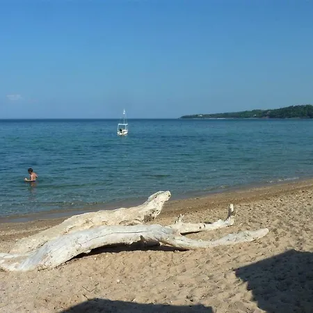 Oasis Apartamento Nea Poteidaia