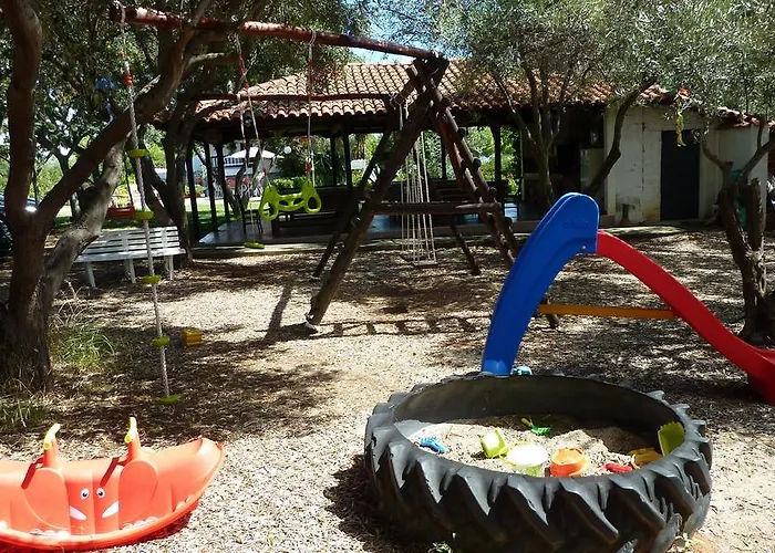 Oasis Apartman Néa Potídea